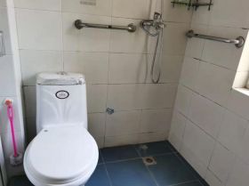 万象新路 3室2厅1卫 90m&sup2;