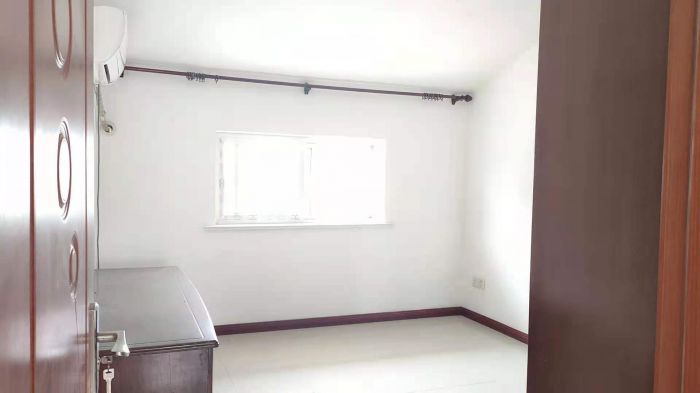 和谐怡园佳苑 4室2厅2卫 120m&sup2;