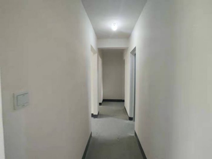 绿地新里城 3室2厅1卫 90m&sup2;