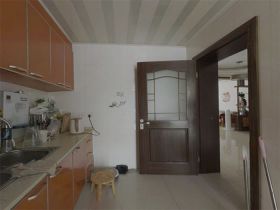舒凯花苑 3室2厅2卫 148.5m&sup2;