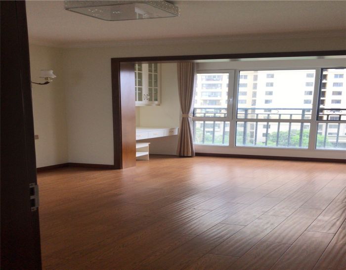 南通橡树湾 3室2厅2卫 140m&sup2;