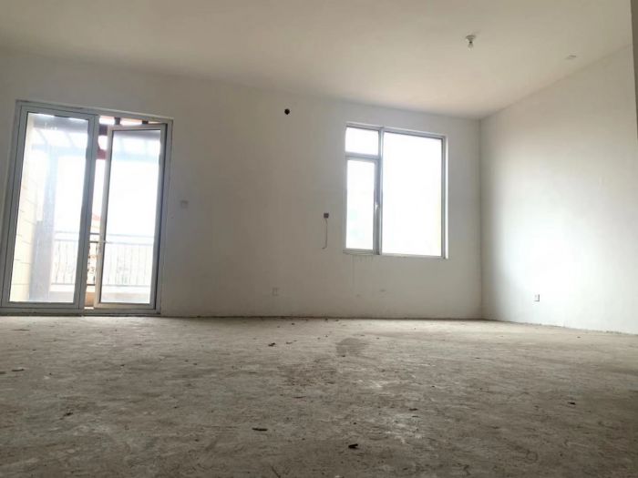 军山花园 4室2厅2卫 175.00m&sup2;