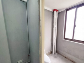 兴石花园 4室2厅2卫 142m&sup2;