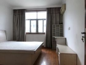 城港新村 2室1厅1卫 76m&sup2;