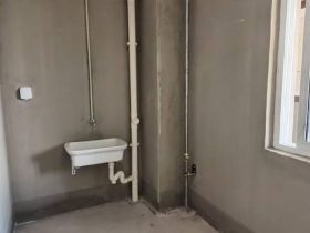 外滩花苑 3室1厅1卫 114m&sup2;