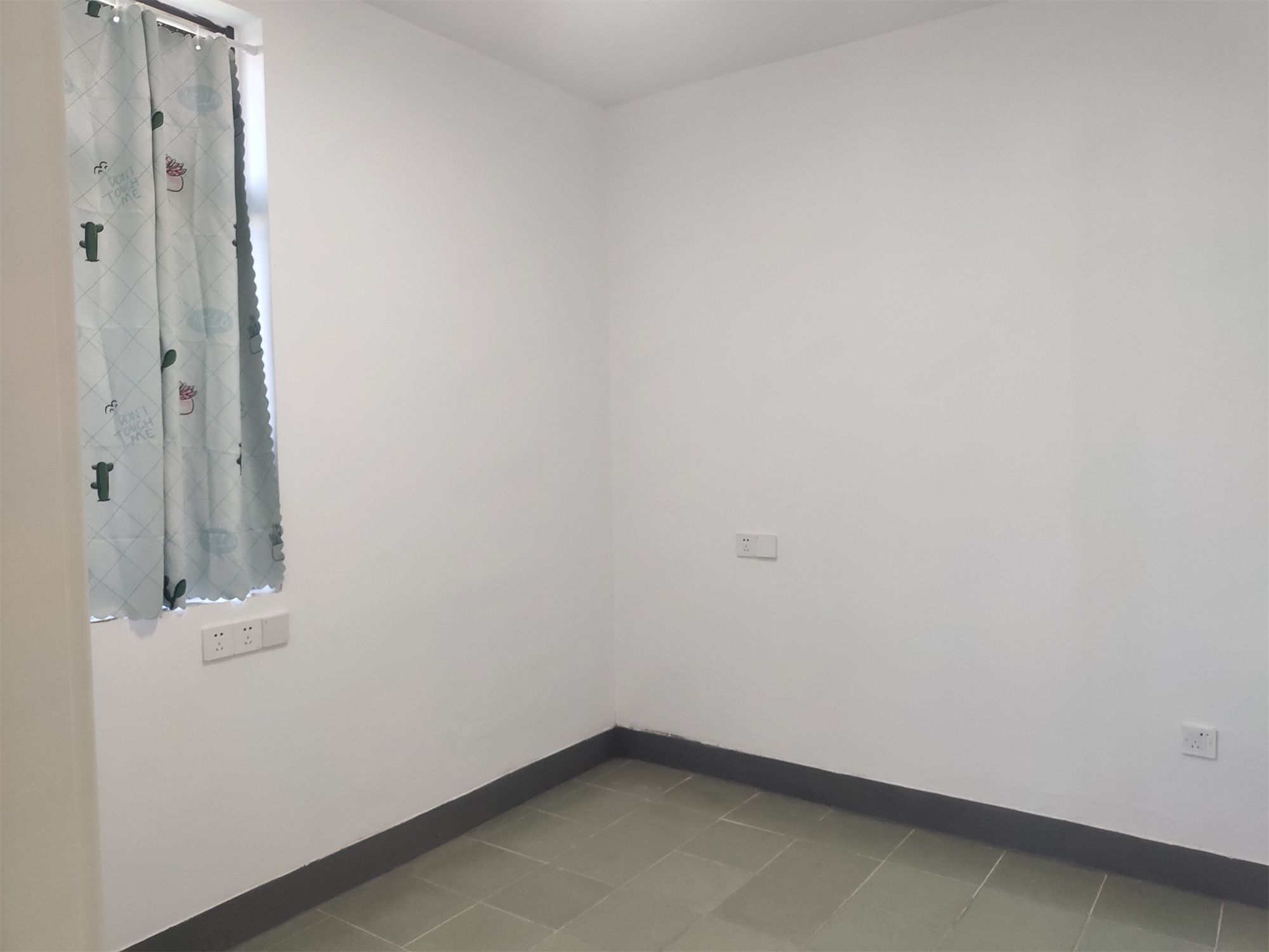易家桥新村 3室1厅1卫 70.00m&sup2;