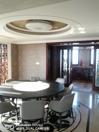 景华城 5室2厅3卫 311.77m&sup2;