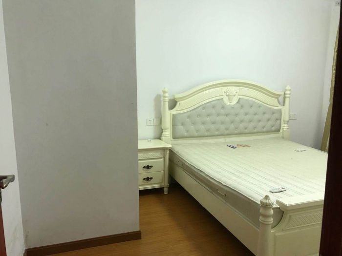 任港路新村 1室2厅1卫 56m&sup2;