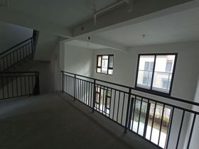 云樾河山 5室3厅3卫 180m&sup2;