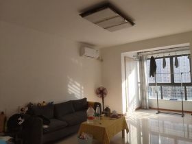 万通城 2室1厅1卫 74m&sup2;