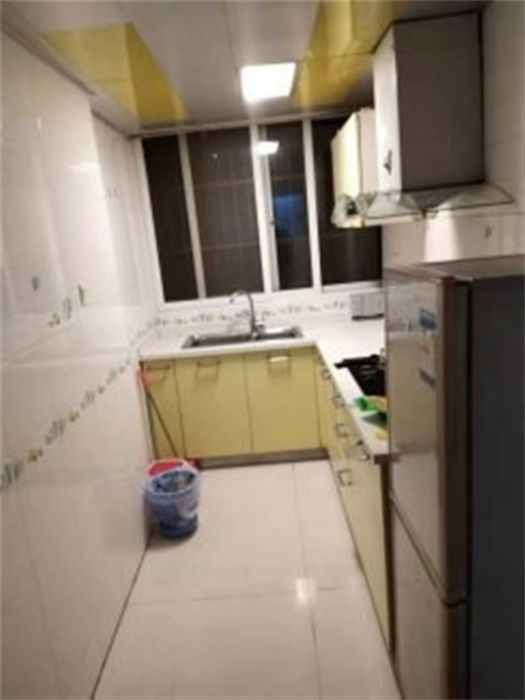 越江新村 3室1厅1卫 84m&sup2;