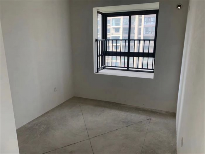 皇家花园北区 3室2厅1卫 1193m&sup2;