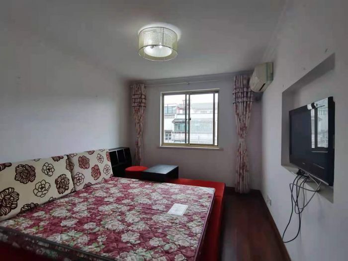 天都花苑 6室2厅2卫 225m&sup2;
