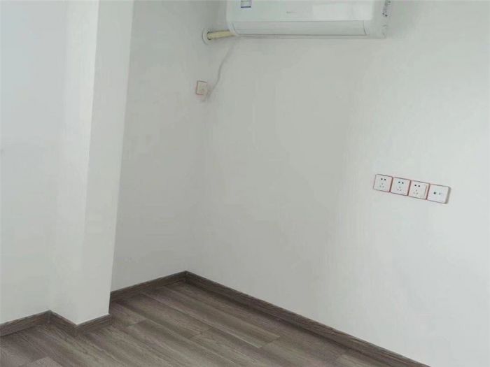 纽约时代 3室1厅1卫 60m&sup2;