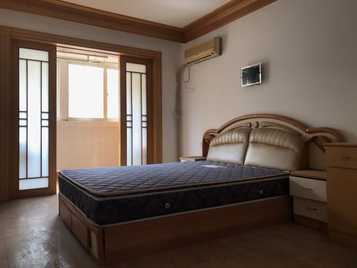 金鑫苑 3室2厅1卫 128m&sup2;
