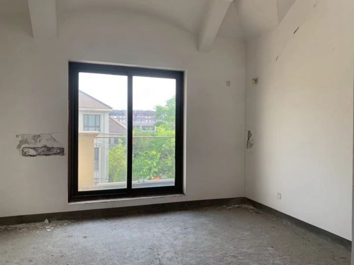 金河名人世家 4室2厅5卫 228.00m&sup2;