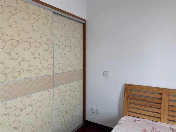 万通城 2室2厅1卫 96m&sup2;