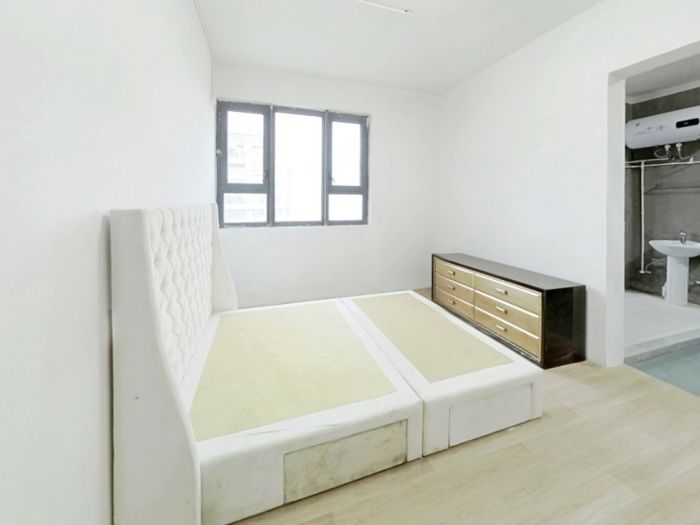 圆融广场公馆 3室2厅1卫 155m&sup2;