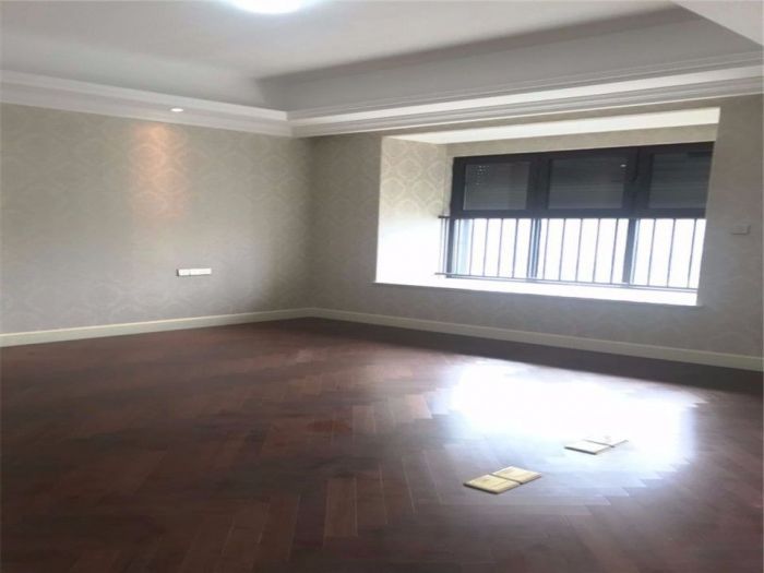 中海铂樾府 4室2厅2卫 175m&sup2;