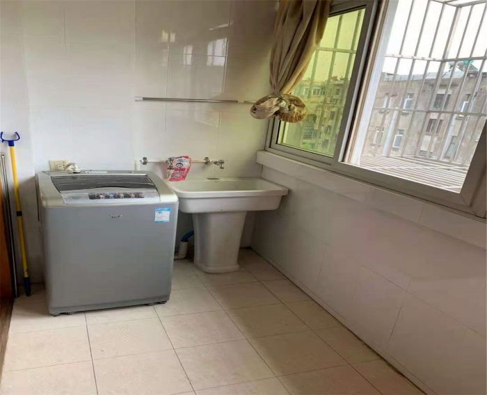 光明东村 2室1厅1卫 64m&sup2;