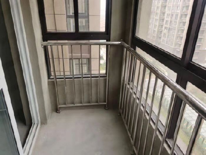江景国际家园 2室2厅1卫 92m²