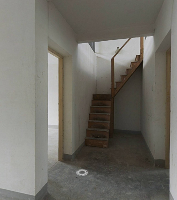 春晖花园 2室2厅1卫 105m&sup2;