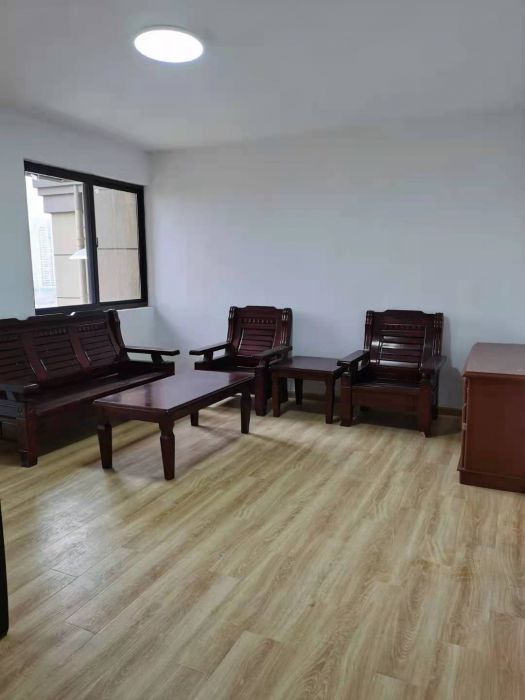 外滩花苑 3室1厅1卫 115m&sup2;