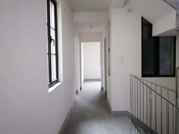 罗福宫 4室2厅2卫 278.00m&sup2;