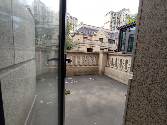 南通橡树湾 5室2厅3卫 225m&sup2;