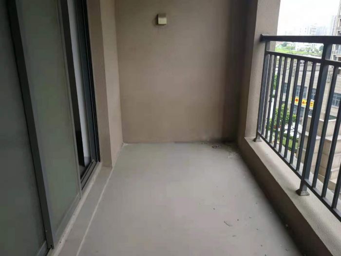 江景国际家园 3室2厅2卫 145m&sup2;