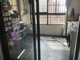 冠城大通棕榈湾 2室2厅1卫 88m&sup2;