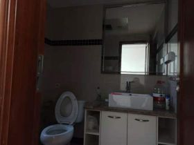 润华国际中心 2室2厅1卫 80m&sup2;