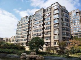 天安花园 4室2厅1卫 235.86m&sup2;