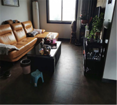 滨江花园 4室3厅2卫 214m²
