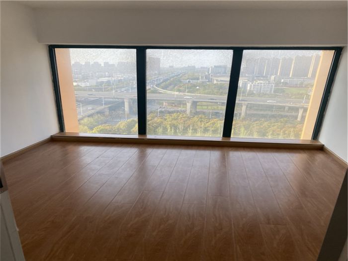 奥特莱斯 3室1厅1卫 42.5m&sup2;