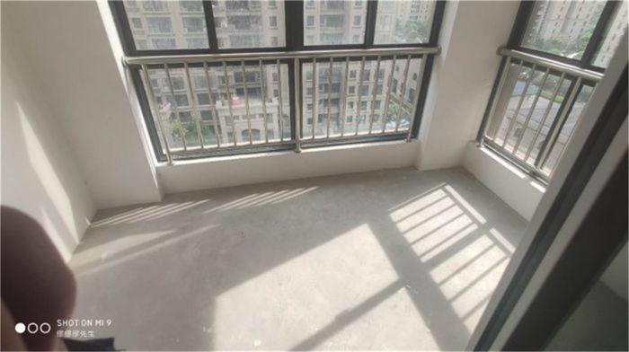 中港翡翠城 3室1厅1卫 107.53m&sup2;