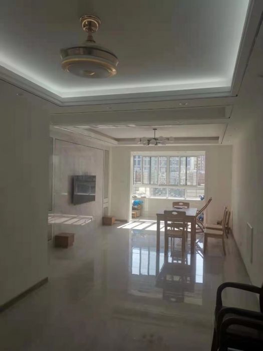 保利香槟国际 4室2厅2卫 140.00m&sup2;
