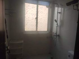 弘阳上城 3室2厅1卫 133.6m&sup2;