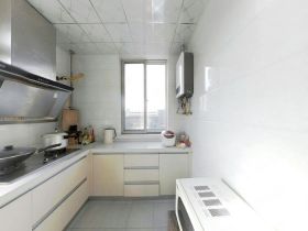方大花苑 2室1厅1卫 75.45m&sup2;