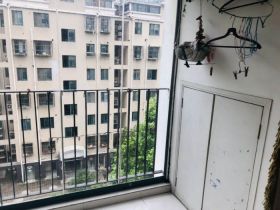 新城小区 2室2厅1卫 90m&sup2;