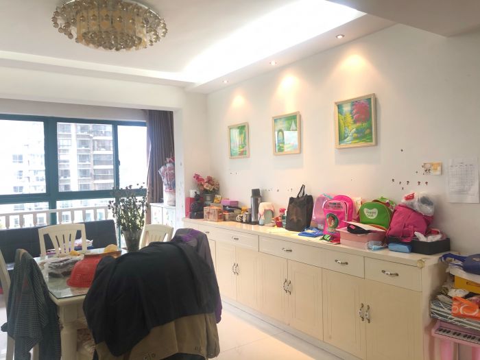 新城小区 3室2厅1卫 171.00m&sup2;