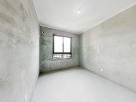 保利香槟国际 4室2厅2卫 136.8m&sup2;