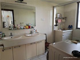 北濠顺遂楼 3室2厅2卫 150m&sup2;