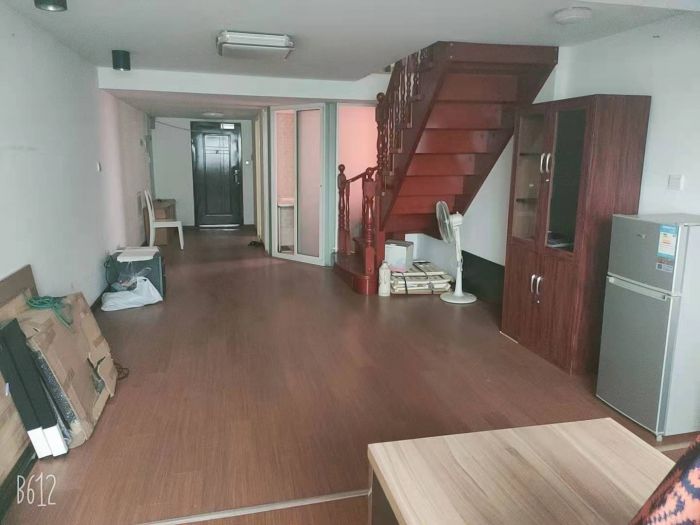 鸿运大厦 2室2厅2卫 65.5m&sup2;