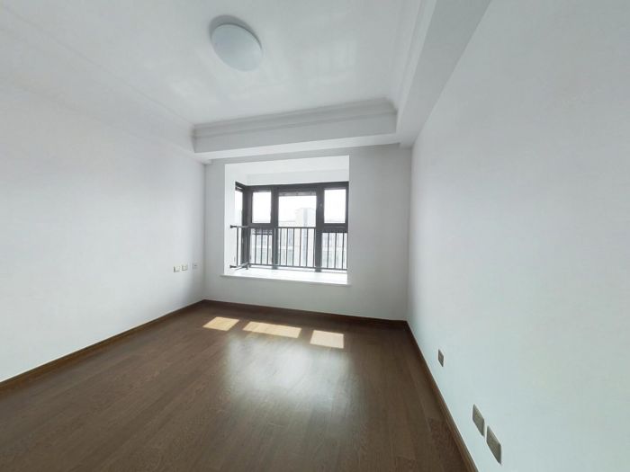 雍华府 3室2厅2卫 114.28m&sup2;