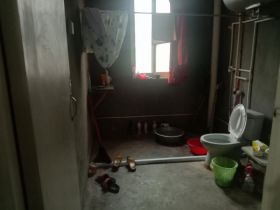 新华佳园 2室1厅1卫 93m&sup2;