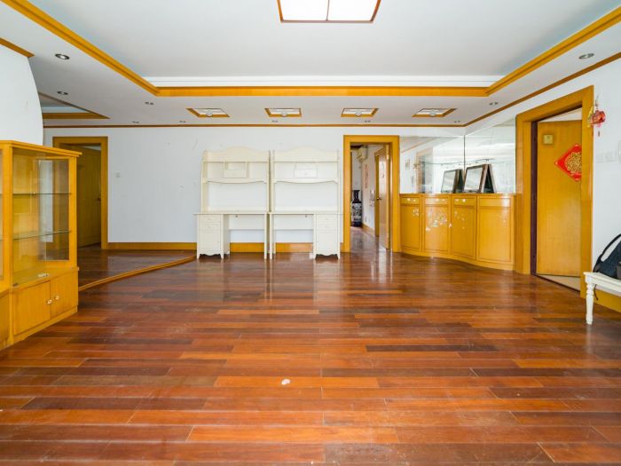 金鑫苑 4室2厅2卫 169.7m&sup2;