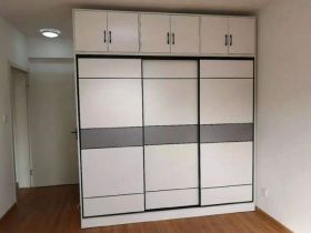 保利香槟国际 3室3厅2卫 117m&sup2;