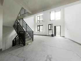 绿地新里城 3室2厅3卫 140m&sup2;
