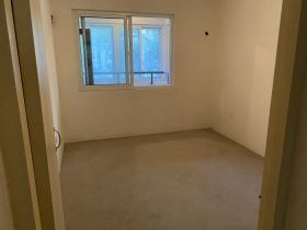 世家花园 3室2厅2卫 119m&sup2;